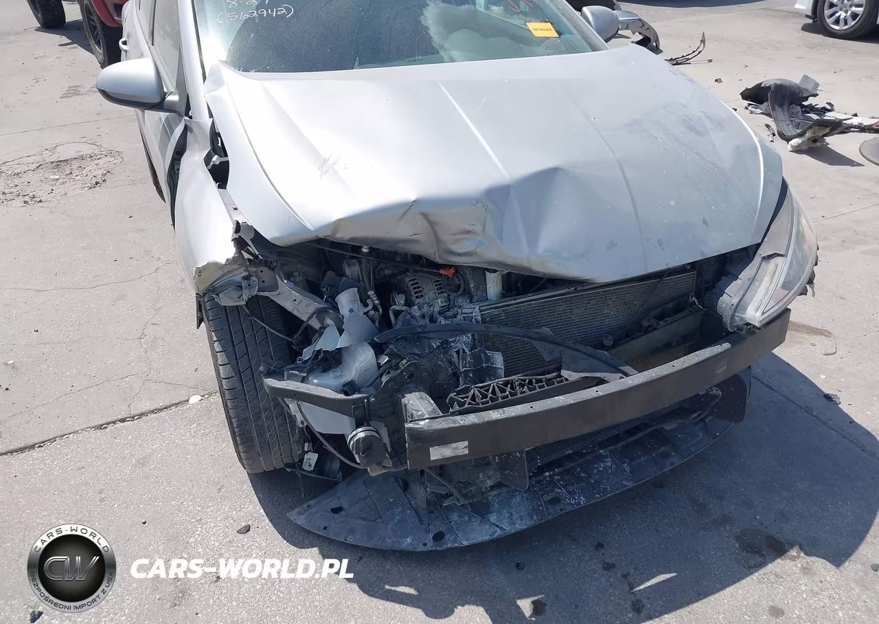 2020 Hyundai Elantra Sel VIN:5NPD84LF9LH562942 - 6