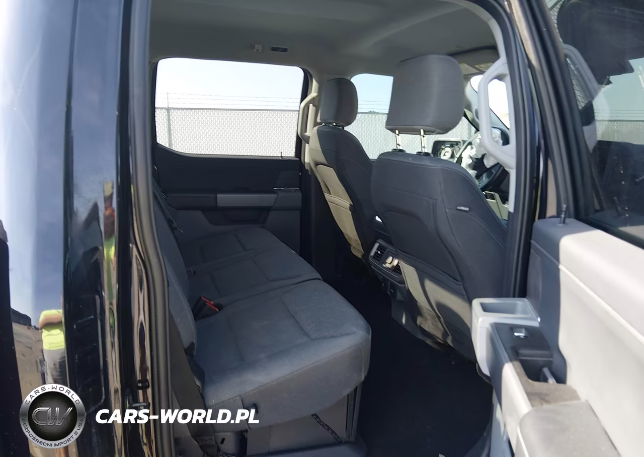 2024 Ford F-150 Xlt VIN:1FTFW3L82RKE11574 - 8