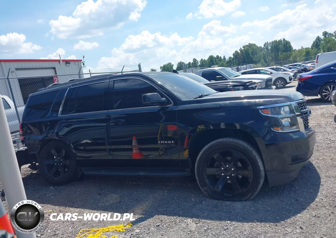2017 Chevrolet Tahoe Lt VIN:1GNSKBKC1HR302577 - 13