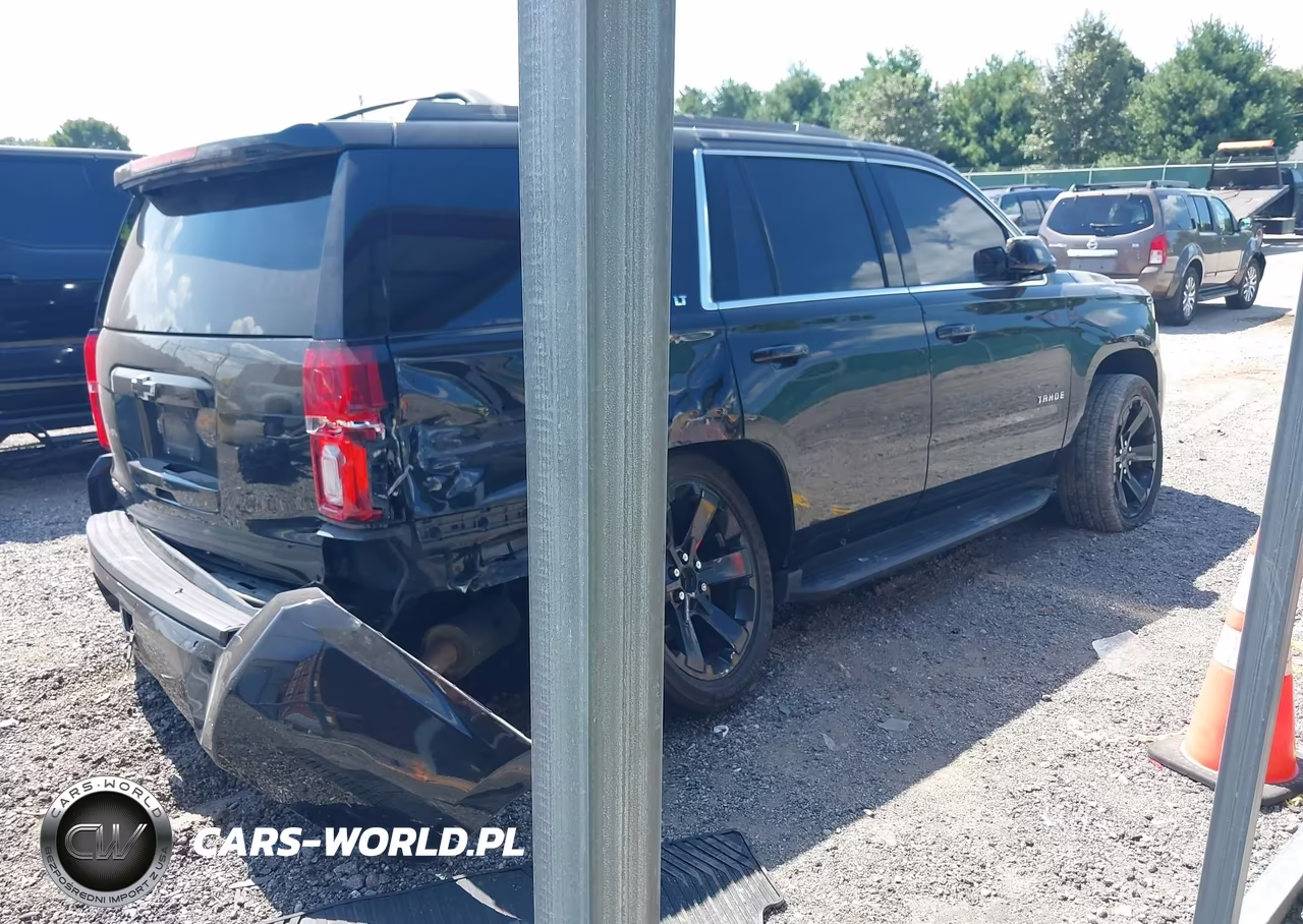 2017 Chevrolet Tahoe Lt VIN:1GNSKBKC1HR302577 - 4