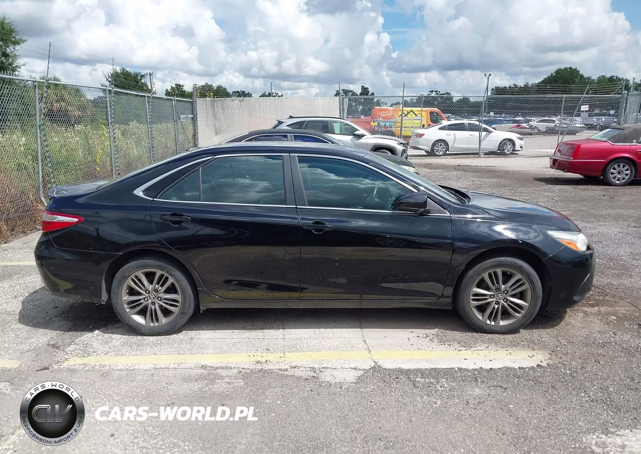 2017 Toyota Camry Se VIN:4T1BF1FK7HU783761 - 13