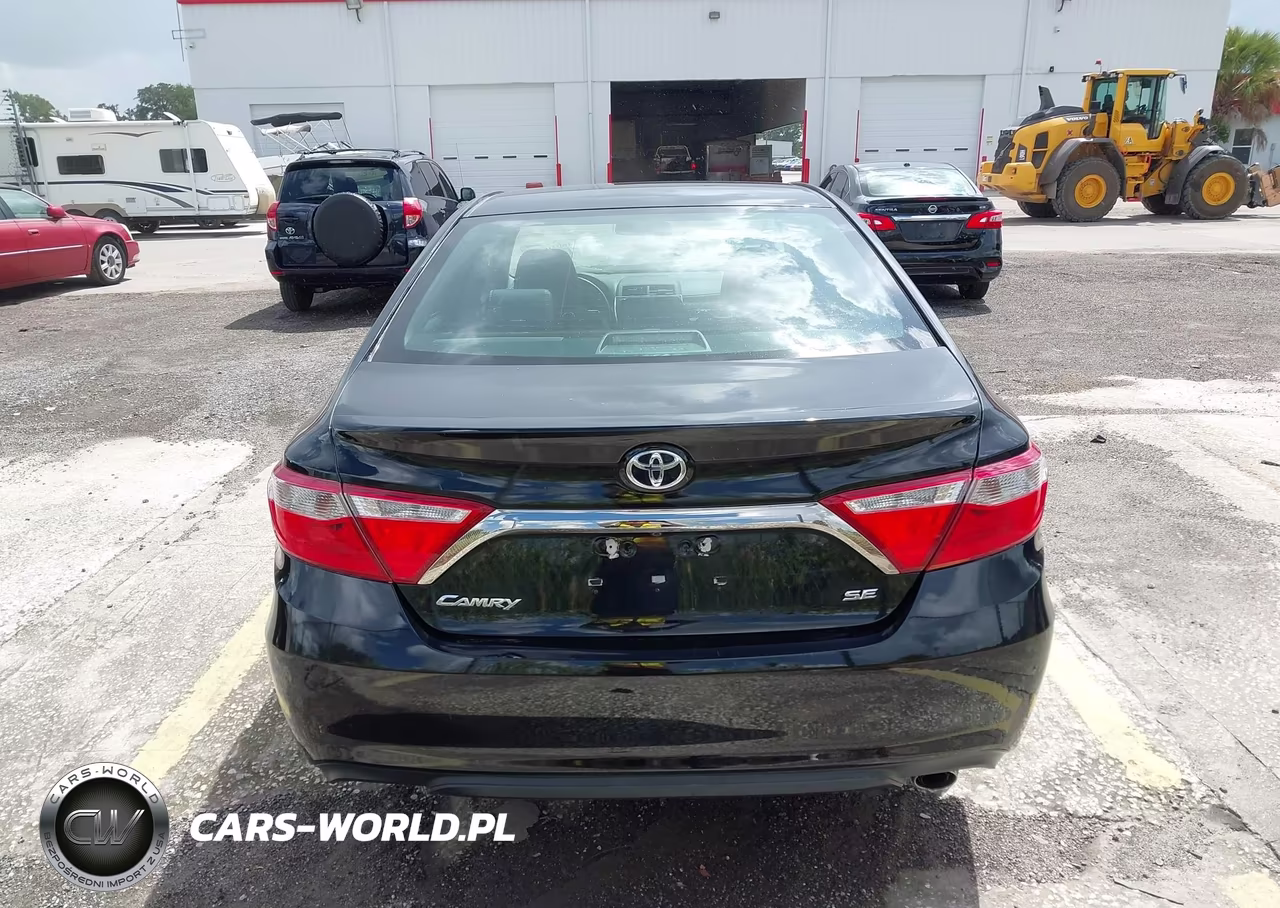 2017 Toyota Camry Se VIN:4T1BF1FK7HU783761 - 16
