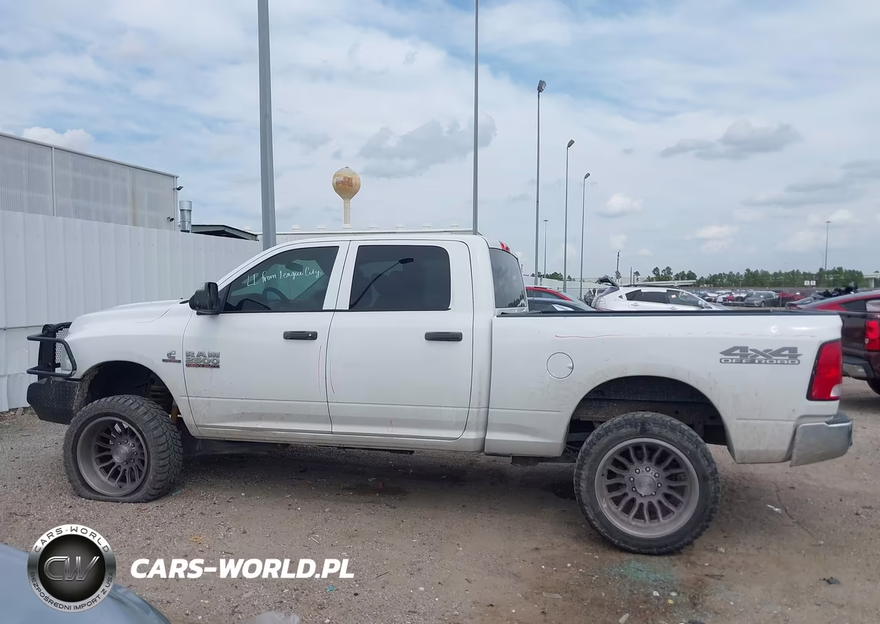 2018 Ram 2500 Tradesman 4X4 6'4 Box VIN:3C6UR5CL7JG190880 - 14