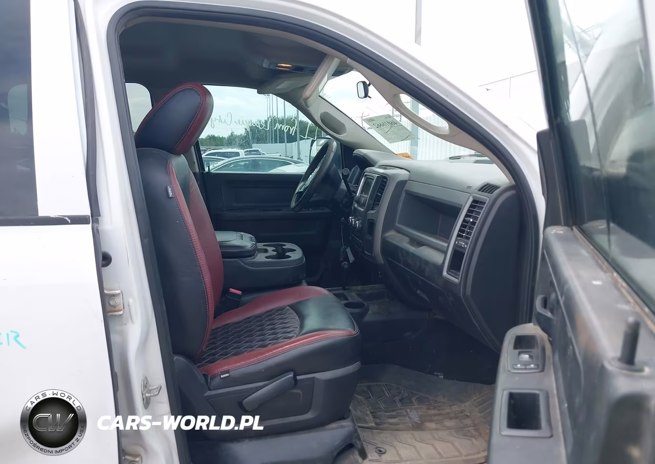 2018 Ram 2500 Tradesman 4X4 6'4 Box VIN:3C6UR5CL7JG190880 - 5