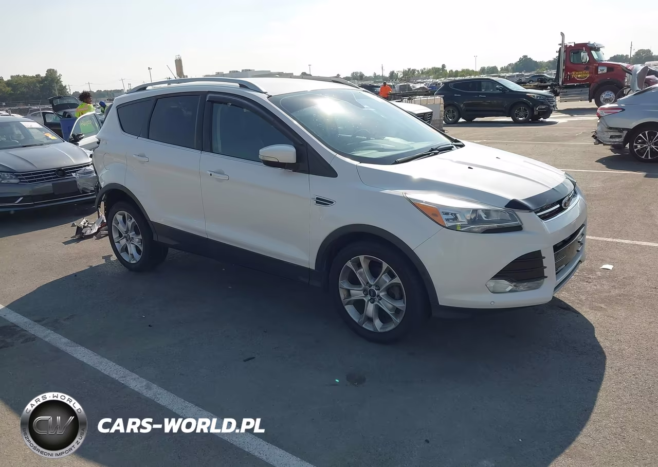 2015 Ford Escape Titanium – zdjęcie 1 z 18