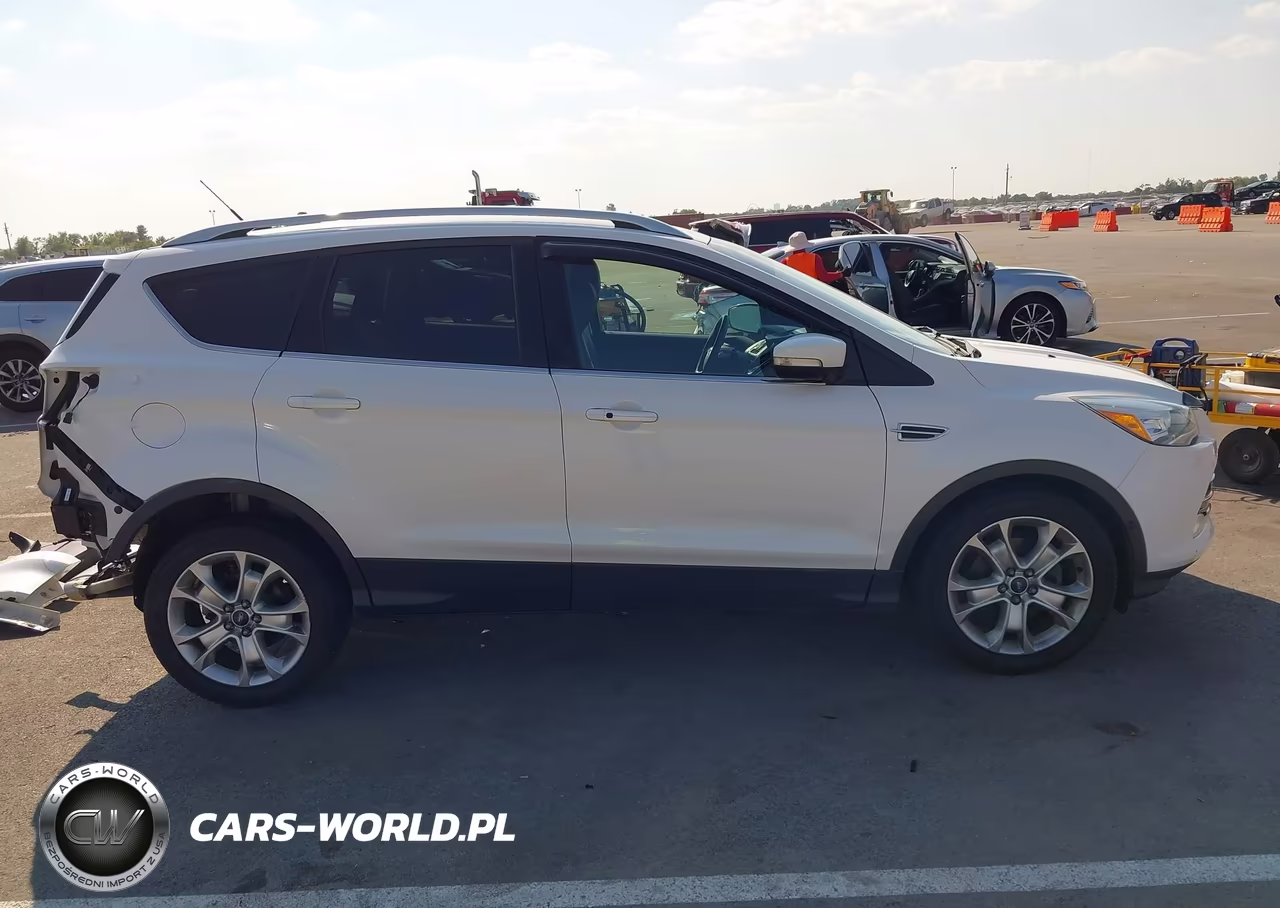 2015 Ford Escape Titanium VIN:1FMCU0JX5FUB60417 - 14