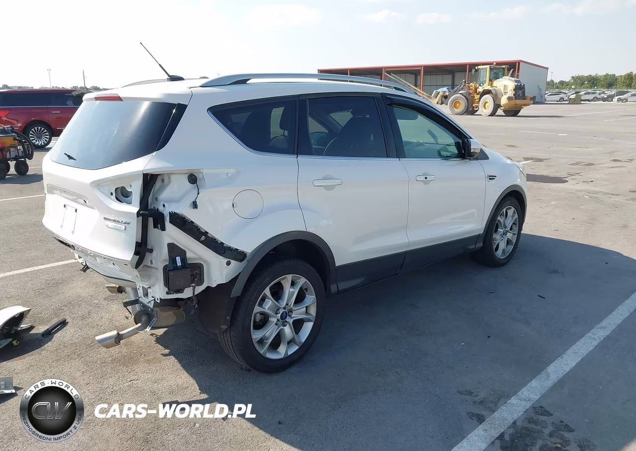 2015 Ford Escape Titanium VIN:1FMCU0JX5FUB60417 - 4
