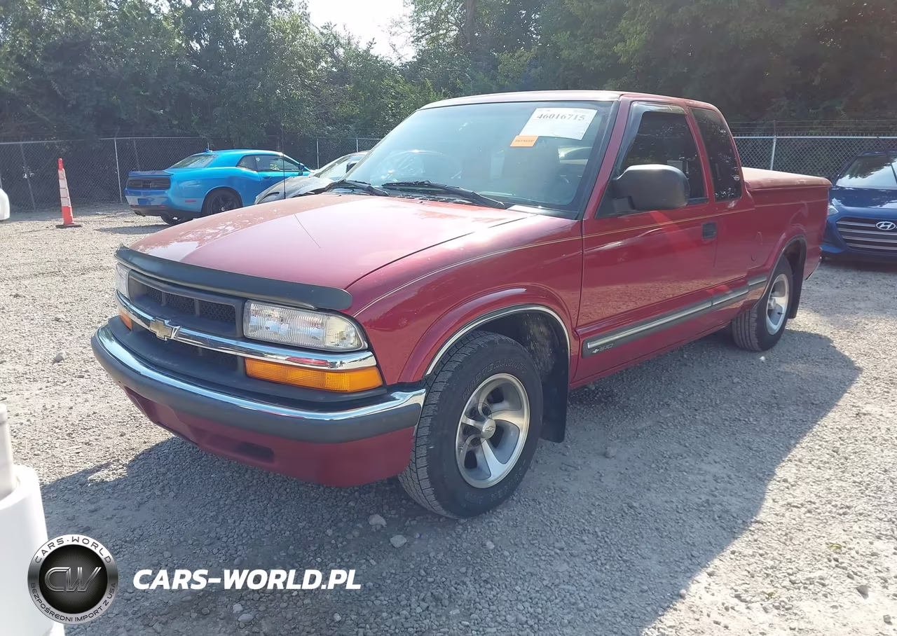 2000 Chevrolet S-10 Ls VIN:1GCCS19W3Y8233243 - 2
