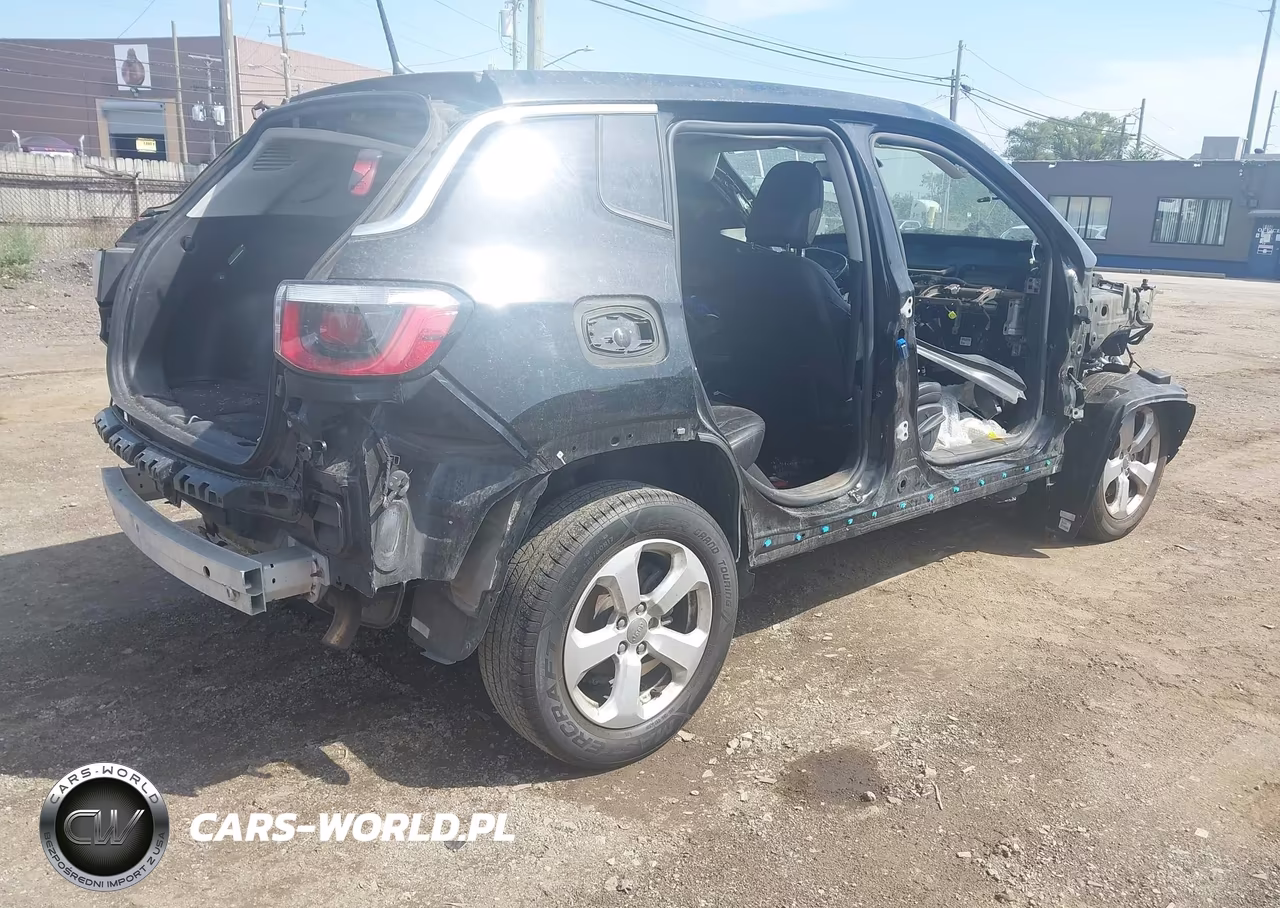 2017 Jeep New Compass Latitude 4X4 VIN:3C4NJDBB9HT628615 - 4