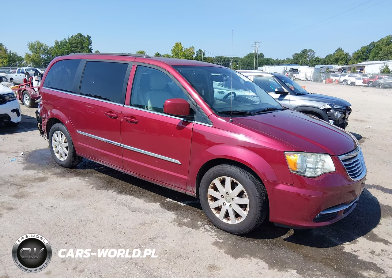 2013 Chrysler Town & Country Touring