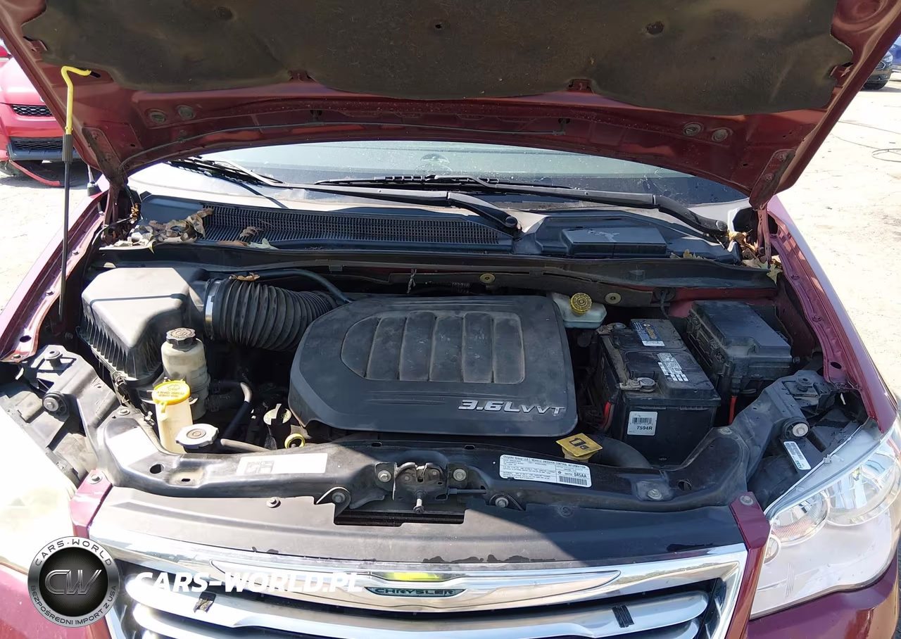 2013 Chrysler Town & Country Touring VIN:2C4RC1BG5DR560347 - 10