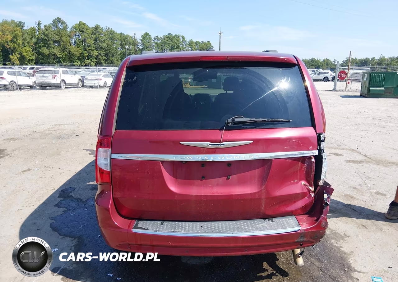 2013 Chrysler Town & Country Touring VIN:2C4RC1BG5DR560347 - 16