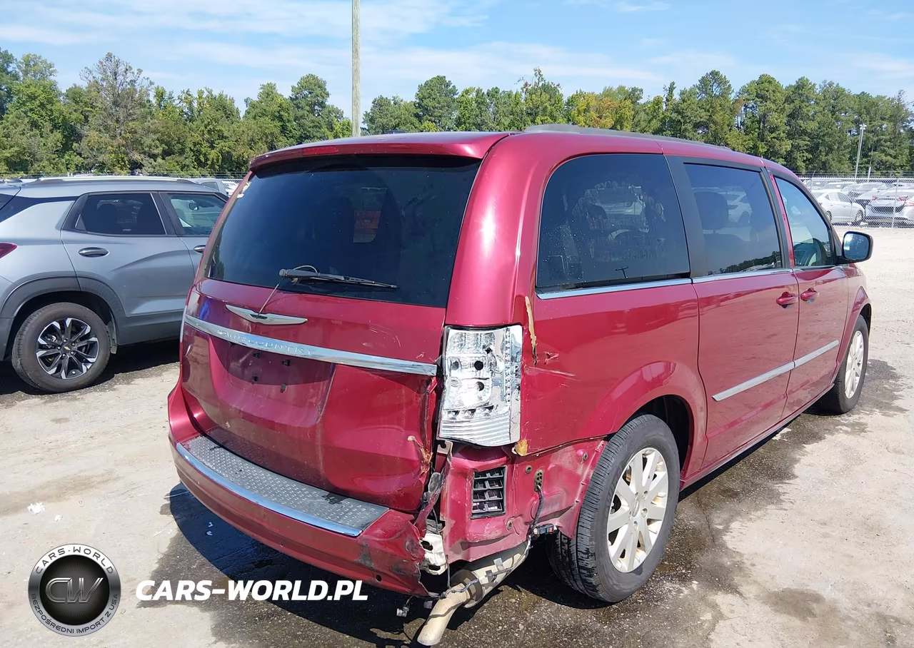 2013 Chrysler Town & Country Touring VIN:2C4RC1BG5DR560347 - 4