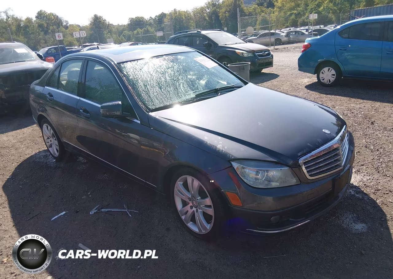 2011 Mercedes-Benz C 300 Luxury 4Matic-Sport 4Matic