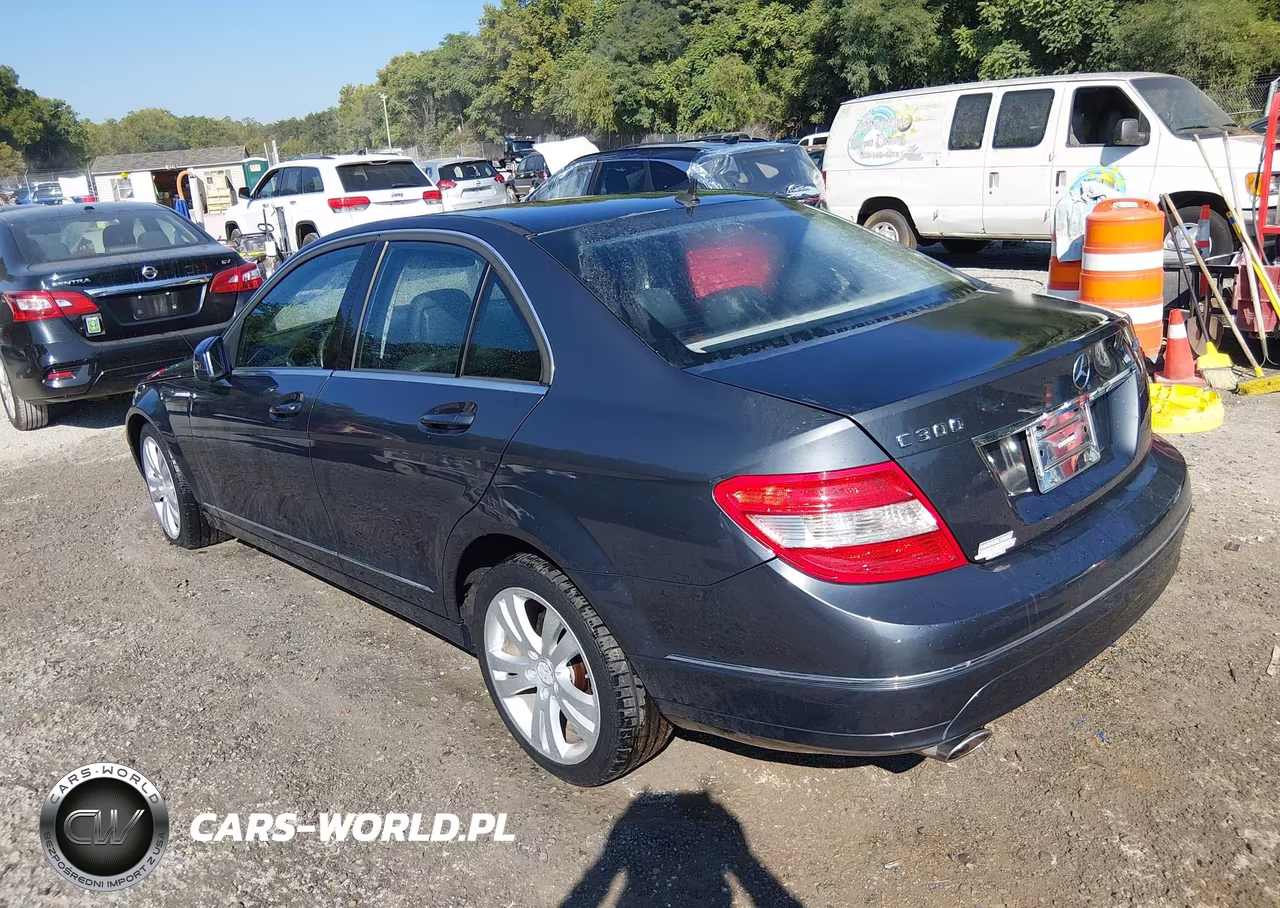 2011 Mercedes-Benz C 300 Luxury 4Matic-Sport 4Matic VIN:WDDGF8BB0BR163245 - 3