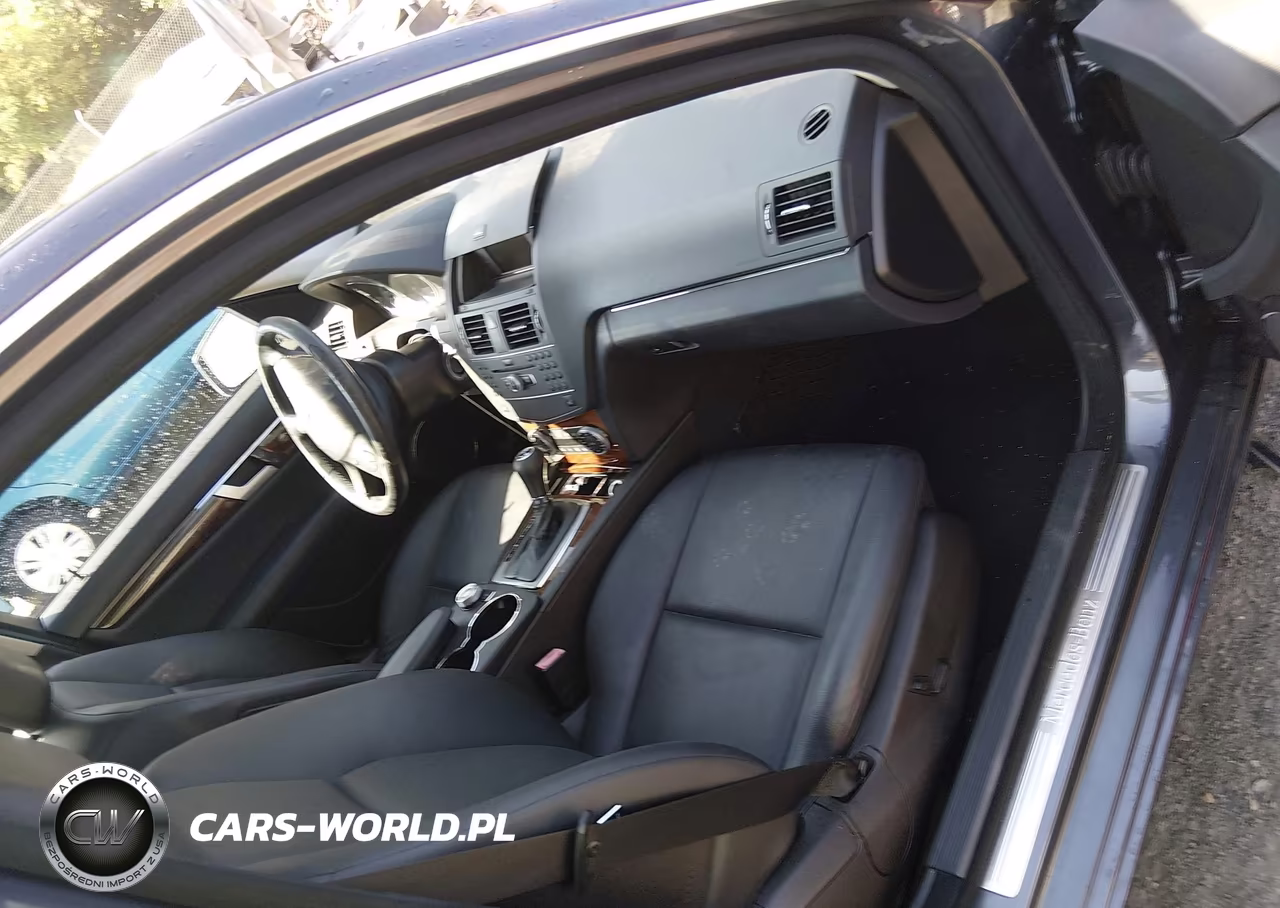 2011 Mercedes-Benz C 300 Luxury 4Matic-Sport 4Matic VIN:WDDGF8BB0BR163245 - 5