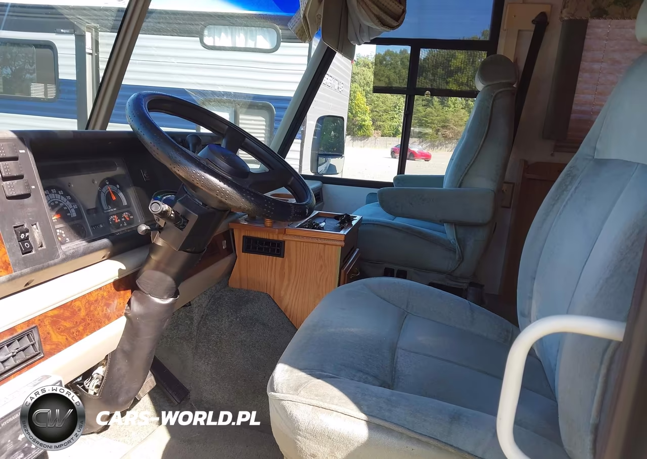 1997 Chevrolet P30 VIN:1GBLP37J6V3307160 - 5