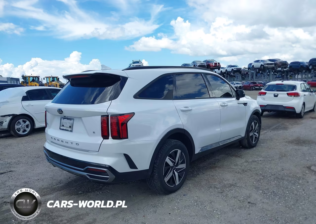 2021 Kia Sorento S VIN:5XYRL4LC7MG007880 - 4