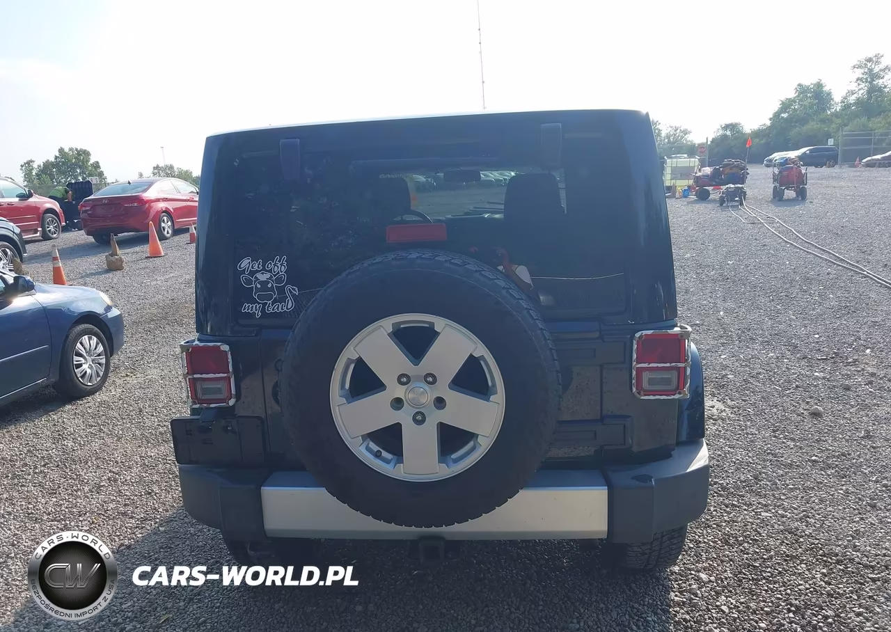 2012 Jeep Wrangler Unlimited Sahara VIN:1C4HJWEG6CL281667 - 16
