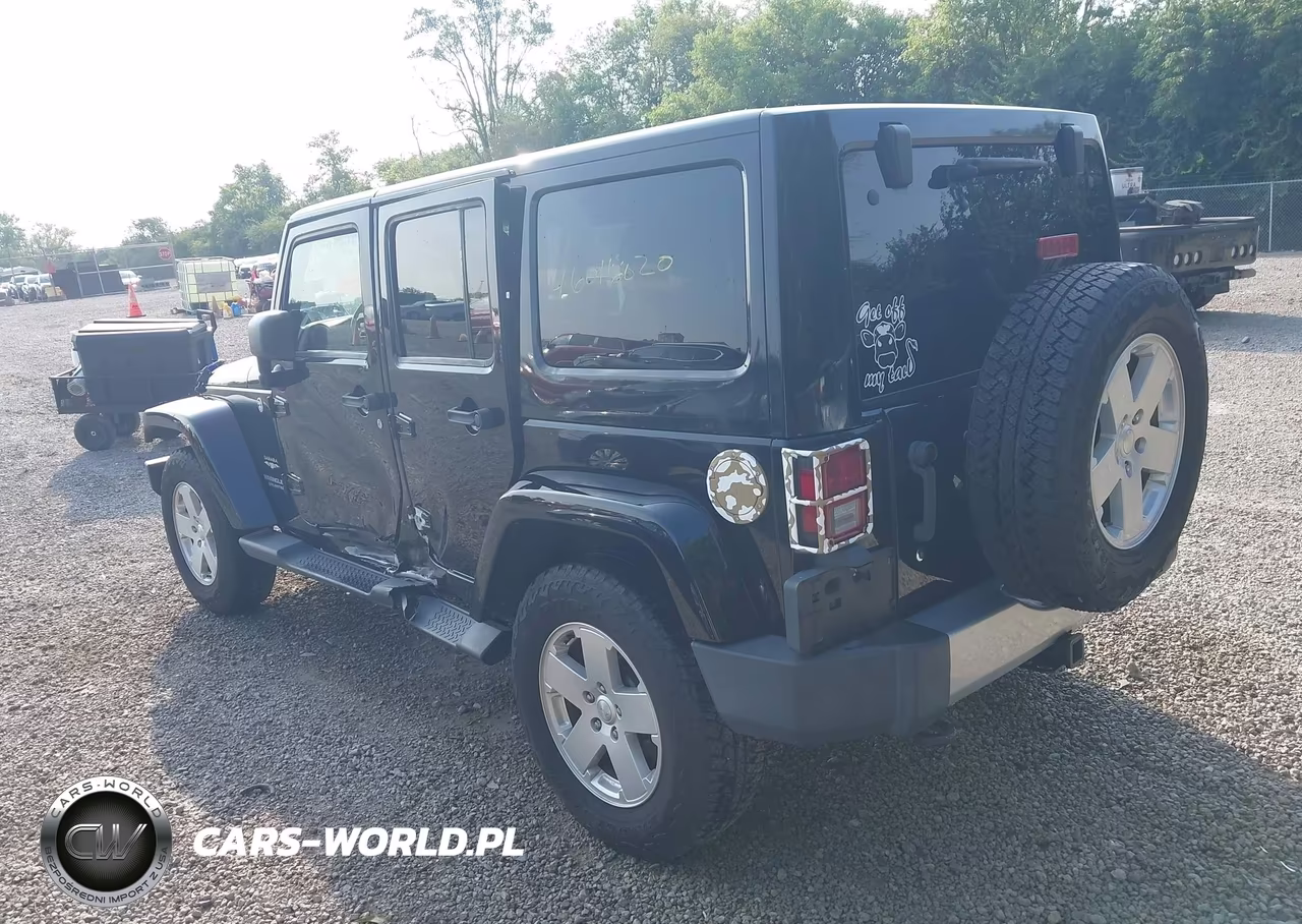 2012 Jeep Wrangler Unlimited Sahara VIN:1C4HJWEG6CL281667 - 3