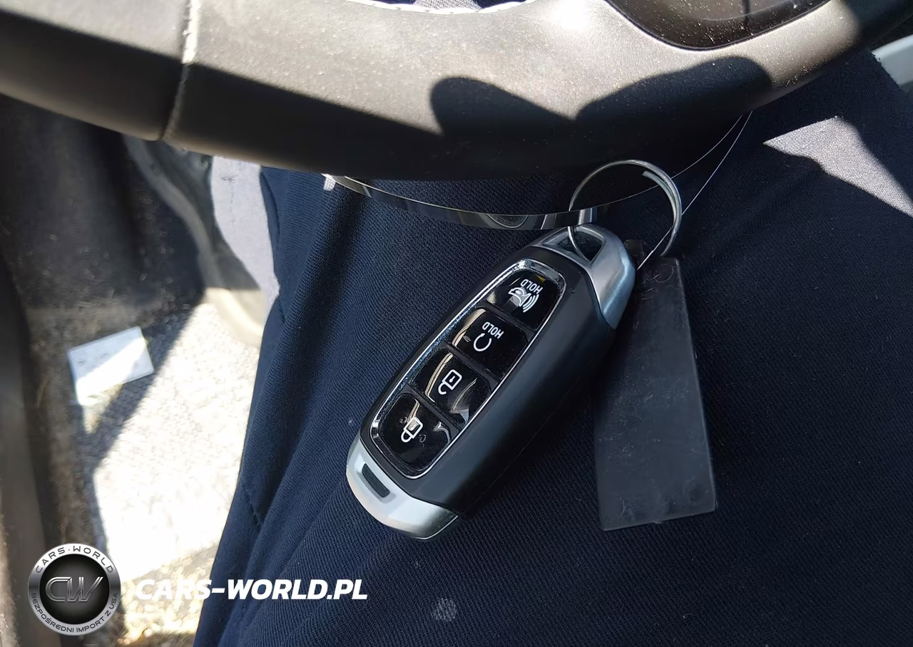 2022 Hyundai Venue Limited VIN:KMHRC8A3XNU180413 - 11