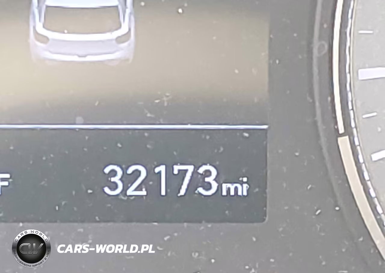 2022 Hyundai Venue Limited VIN:KMHRC8A3XNU180413 - 16