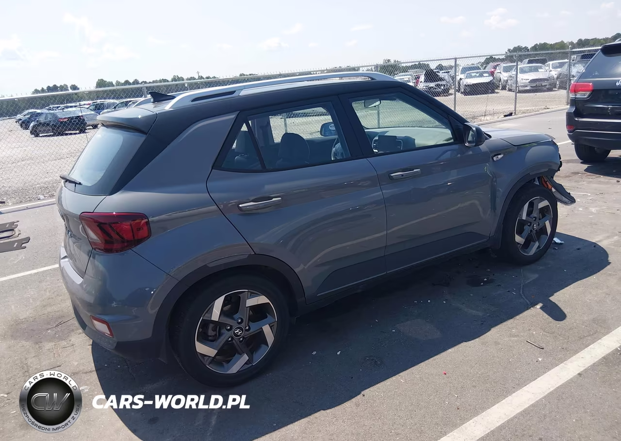 2022 Hyundai Venue Limited VIN:KMHRC8A3XNU180413 - 4