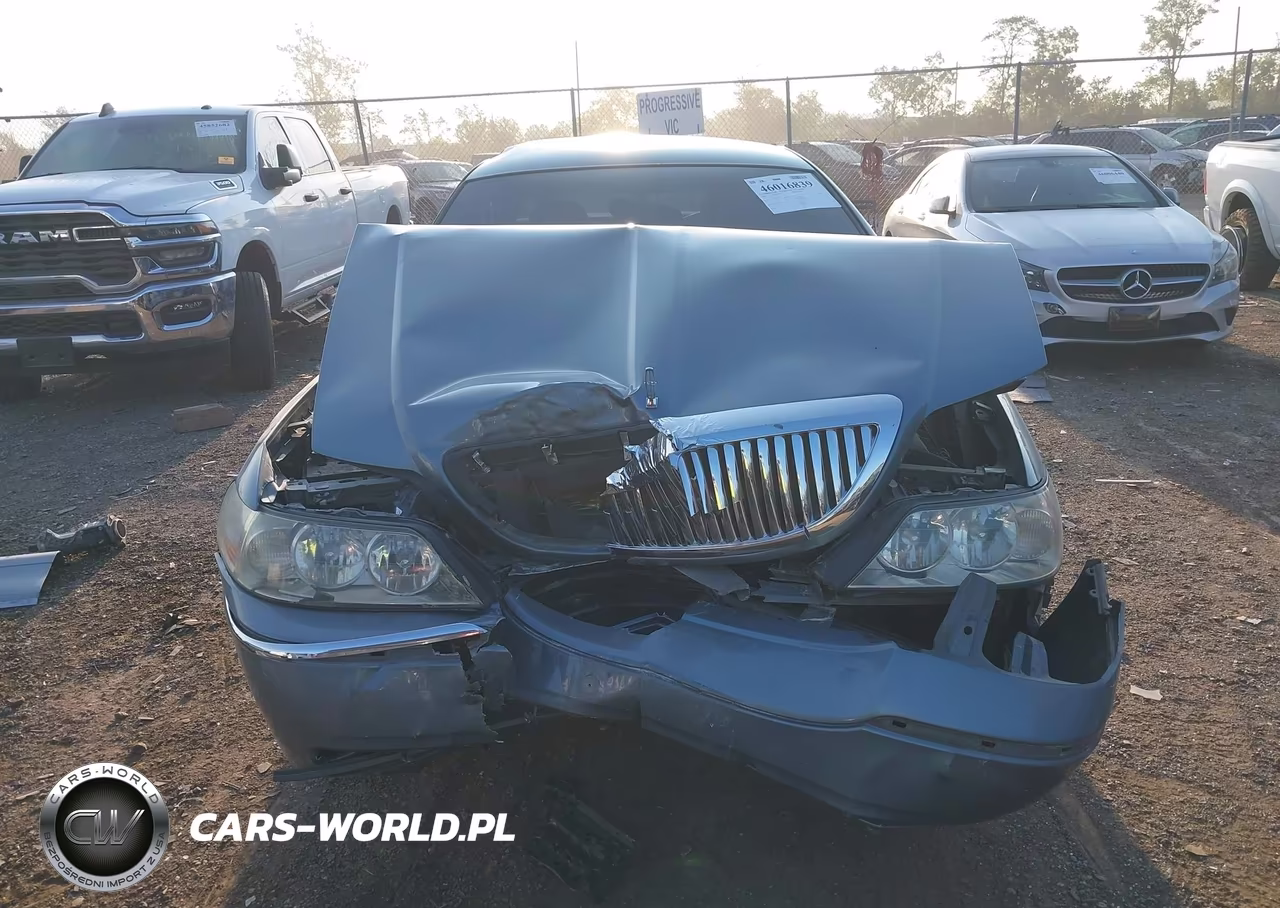 2004 Lincoln Town Car Executive-Signature VIN:1LNHM81W54Y616398 - 12