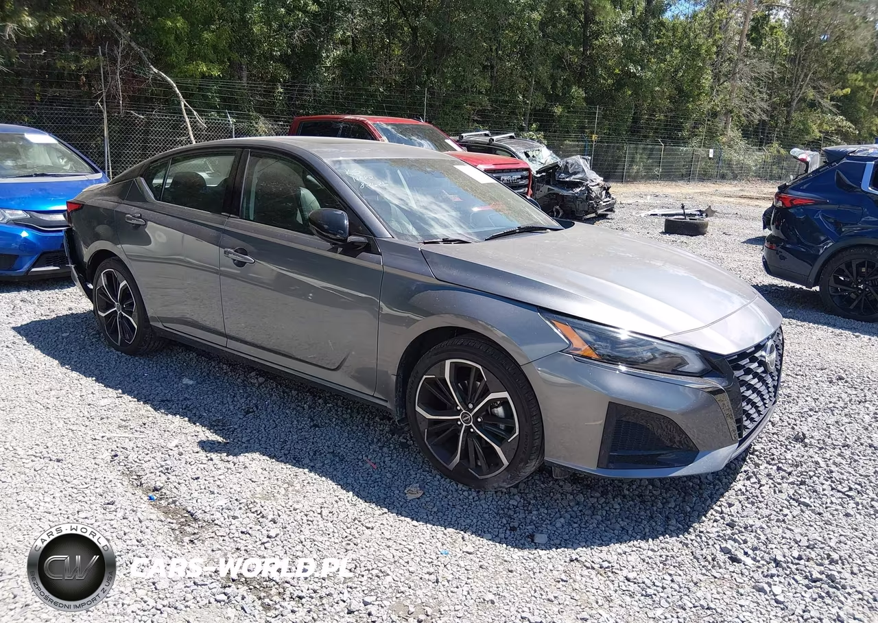 2023 Nissan Altima Sr Fwd