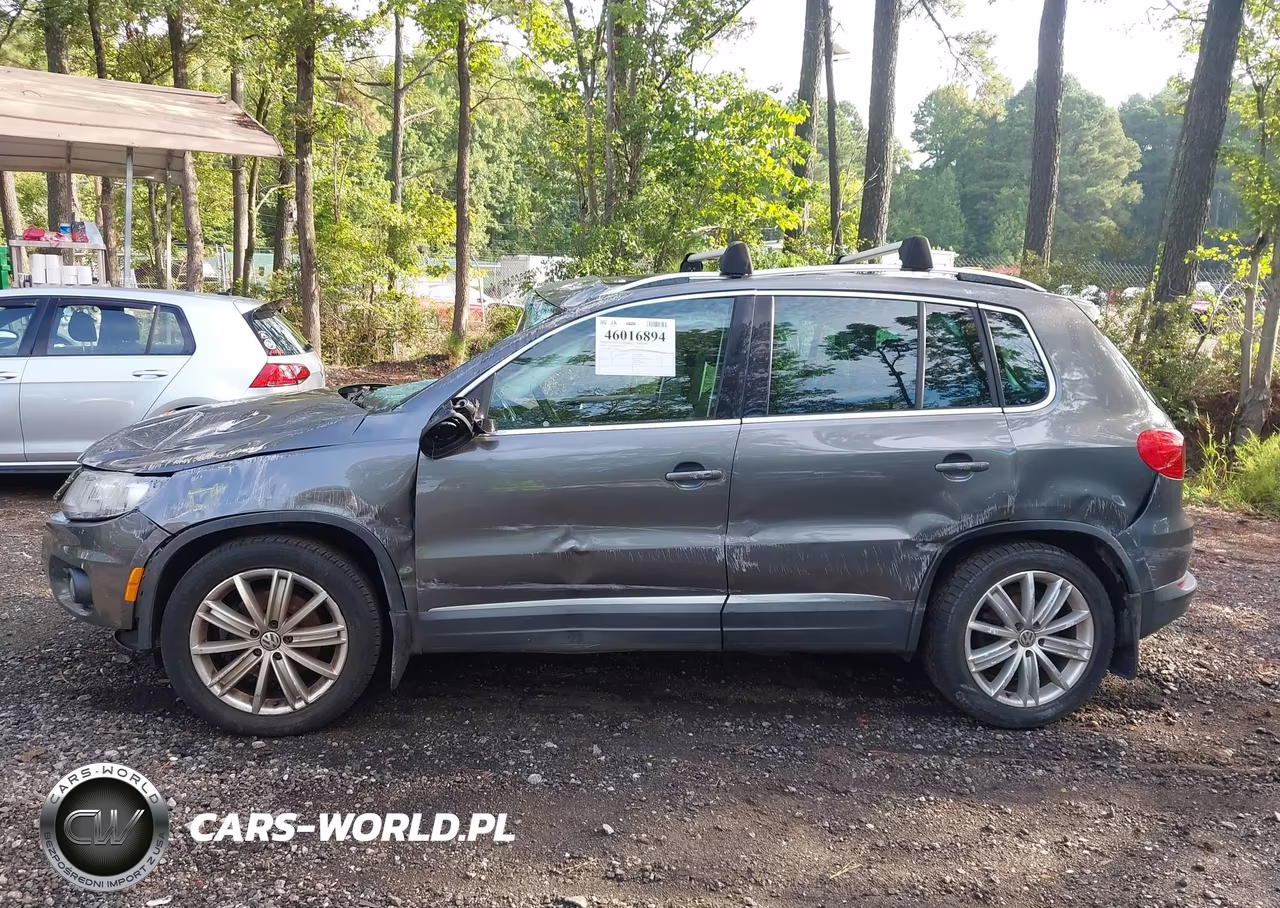 2016 Volkswagen Tiguan Se VIN:WVGBV7AX2GW579767 - 14