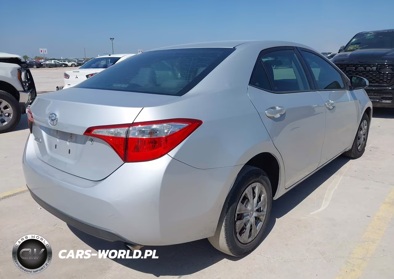2015 Toyota Corolla L VIN:2T1BURHE1FC230792 - 4