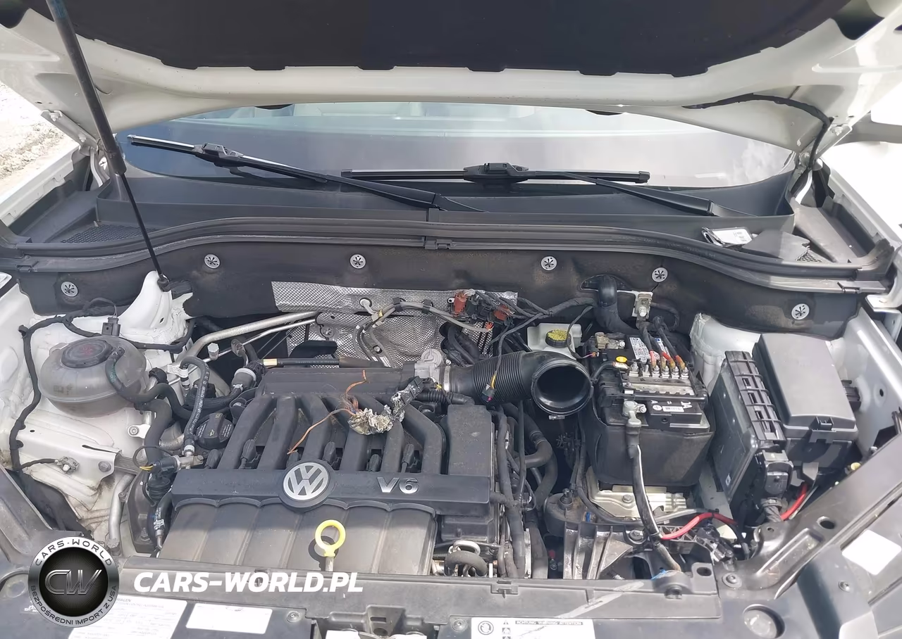 2019 Volkswagen Atlas 3.6L V6 Sel R-Line VIN:1V2SR2CA2KC596212 - 10