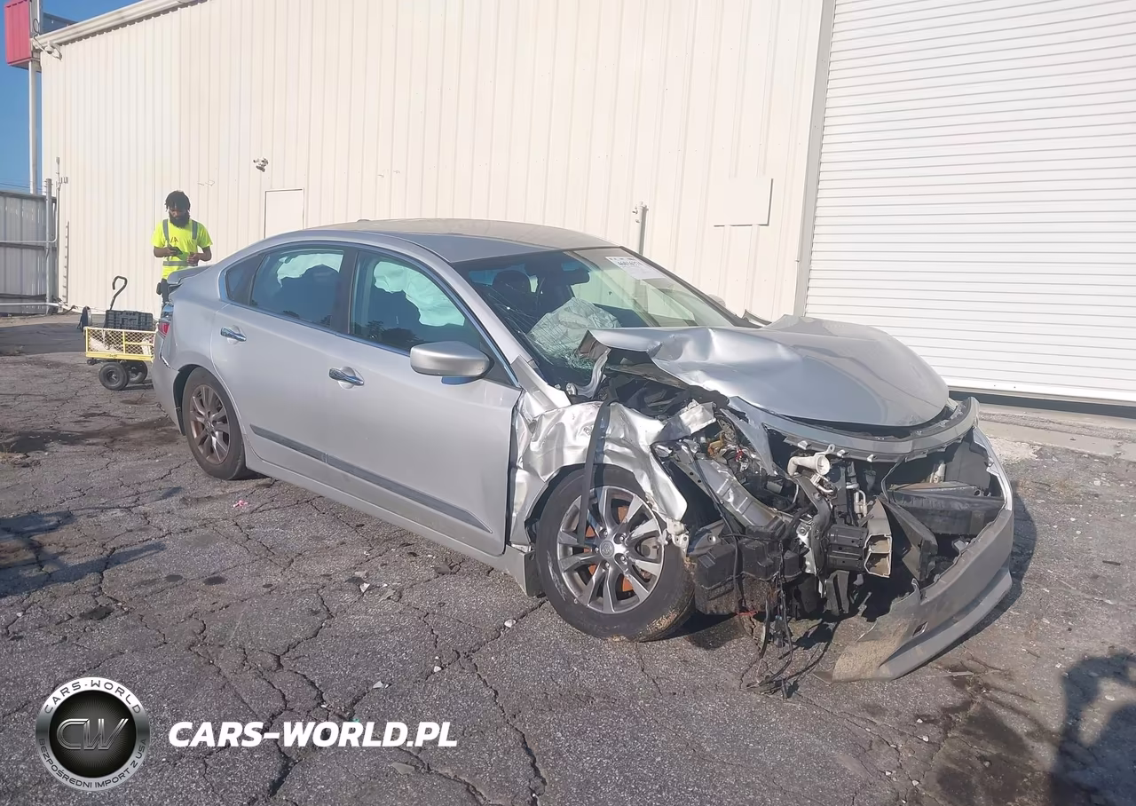 2015 Nissan Altima 2.5 S – zdjęcie 1 z 15