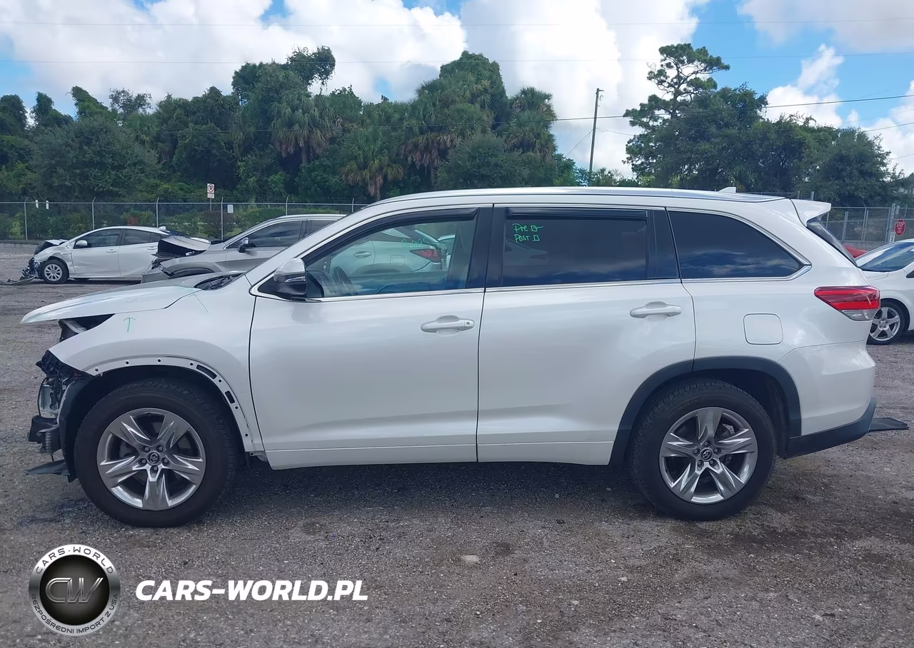 2018 Toyota Highlander Limited VIN:5TDYZRFH9JS264214 - 15