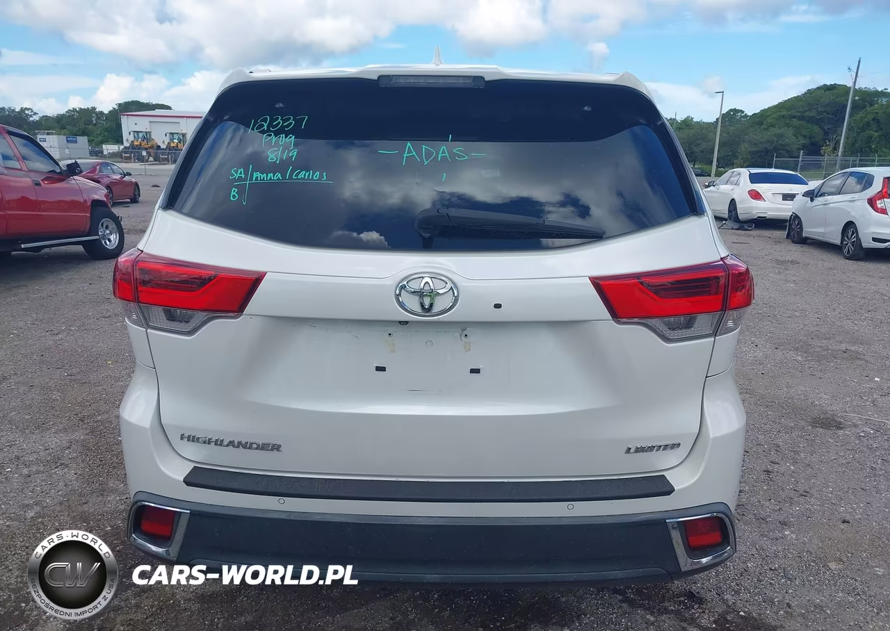 2018 Toyota Highlander Limited VIN:5TDYZRFH9JS264214 - 17