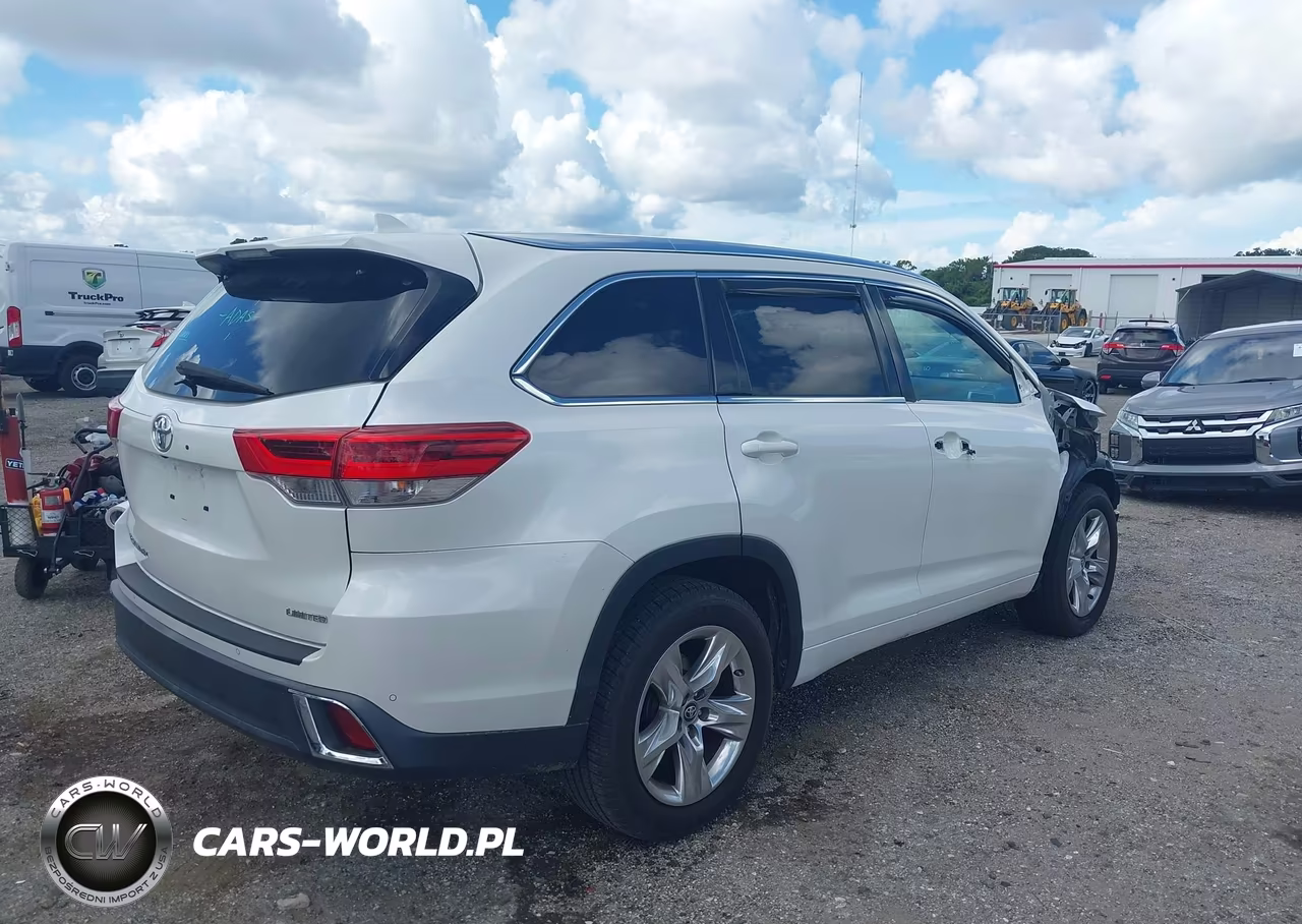 2018 Toyota Highlander Limited VIN:5TDYZRFH9JS264214 - 4