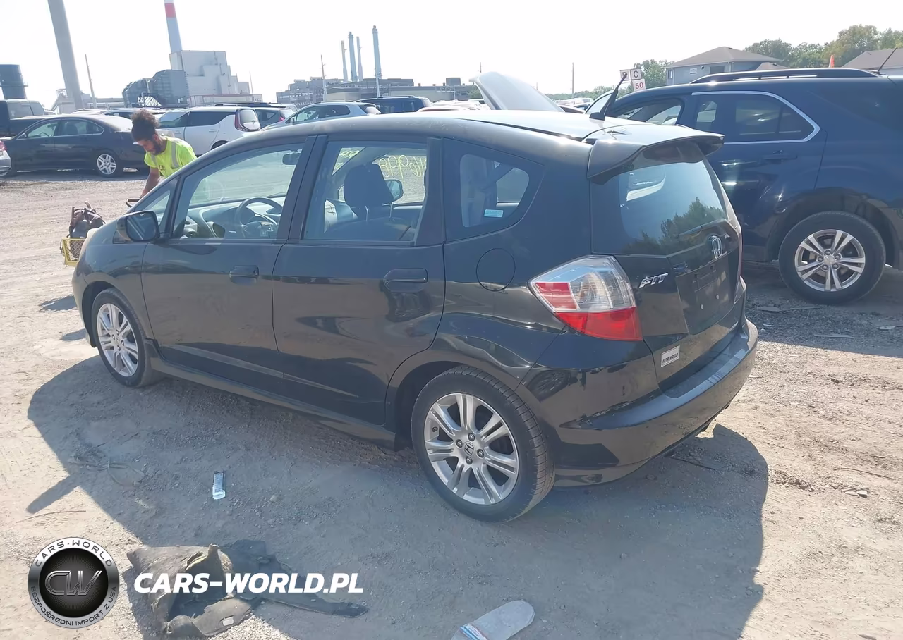 2009 Honda Fit Sport VIN:JHMGE88629S003862 - 3