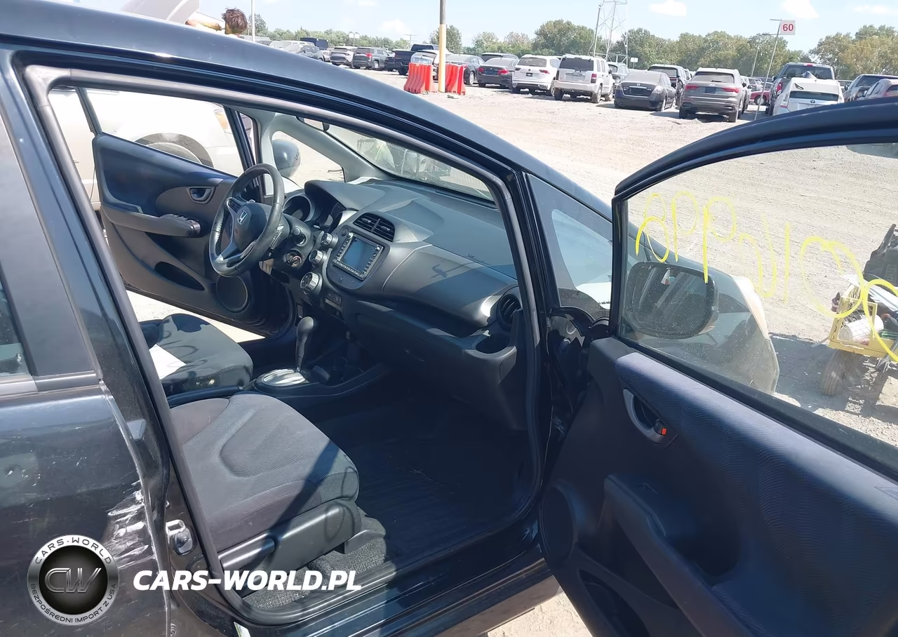 2009 Honda Fit Sport VIN:JHMGE88629S003862 - 5