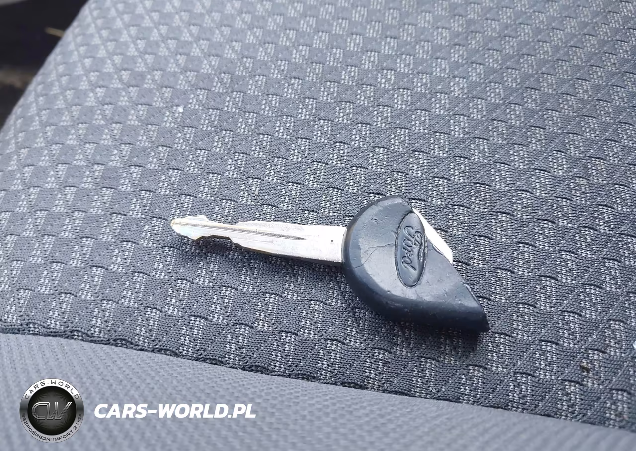2006 Ford Focus Zx3 VIN:1FAFP31N06W222275 - 11