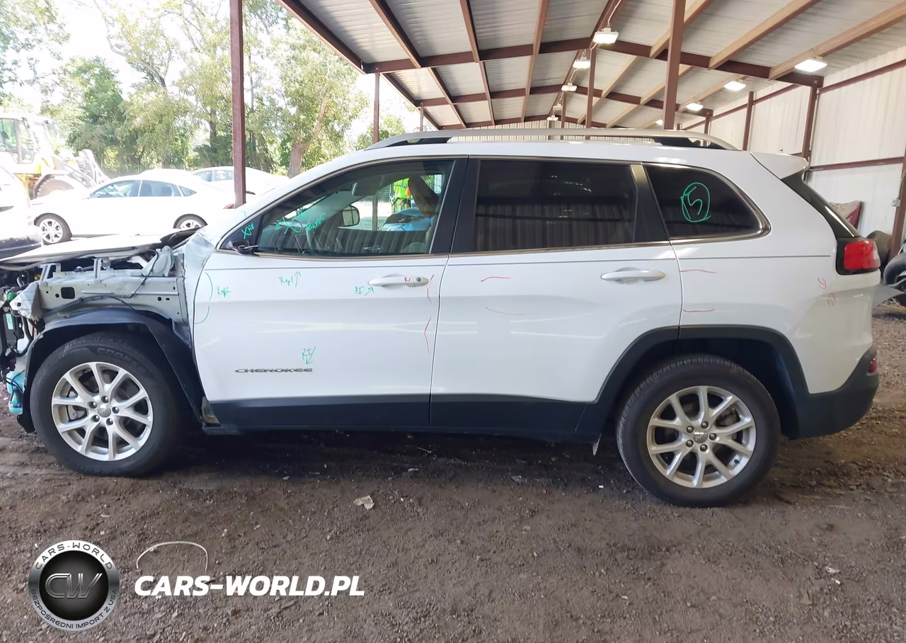 2018 Jeep Cherokee Latitude Fwd VIN:1C4PJLCBXJD615188 - 14