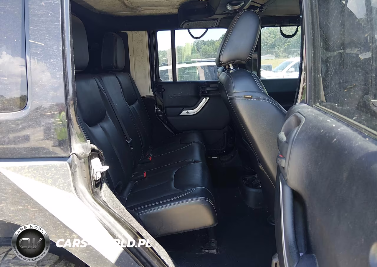 2016 Jeep Wrangler Unlimited Rubicon VIN:1C4HJWFG3GL119659 - 8