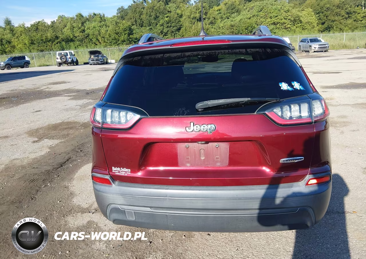 2019 Jeep Cherokee Latitude Plus Fwd VIN:1C4PJLLB4KD176233 - 16