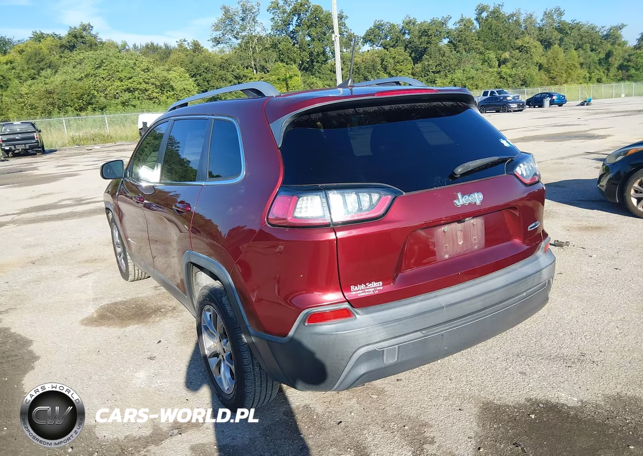 2019 Jeep Cherokee Latitude Plus Fwd VIN:1C4PJLLB4KD176233 - 3