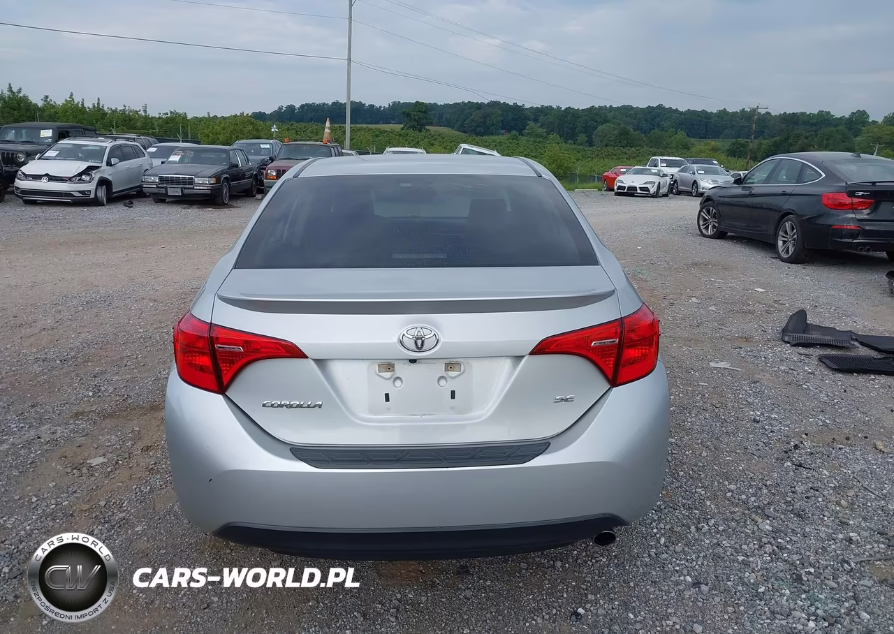 2018 Toyota Corolla Se VIN:5YFBURHE6JP815165 - 16