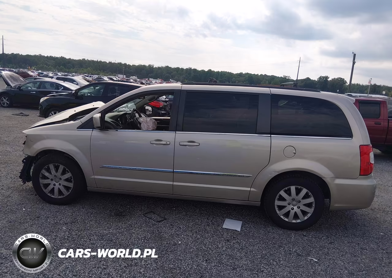 2016 Chrysler Town & Country Touring VIN:2C4RC1BG1GR172696 - 15