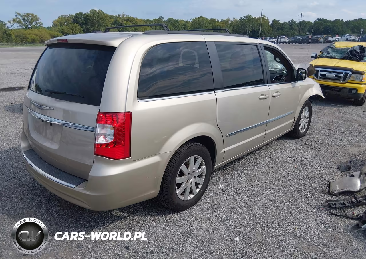2016 Chrysler Town & Country Touring VIN:2C4RC1BG1GR172696 - 4