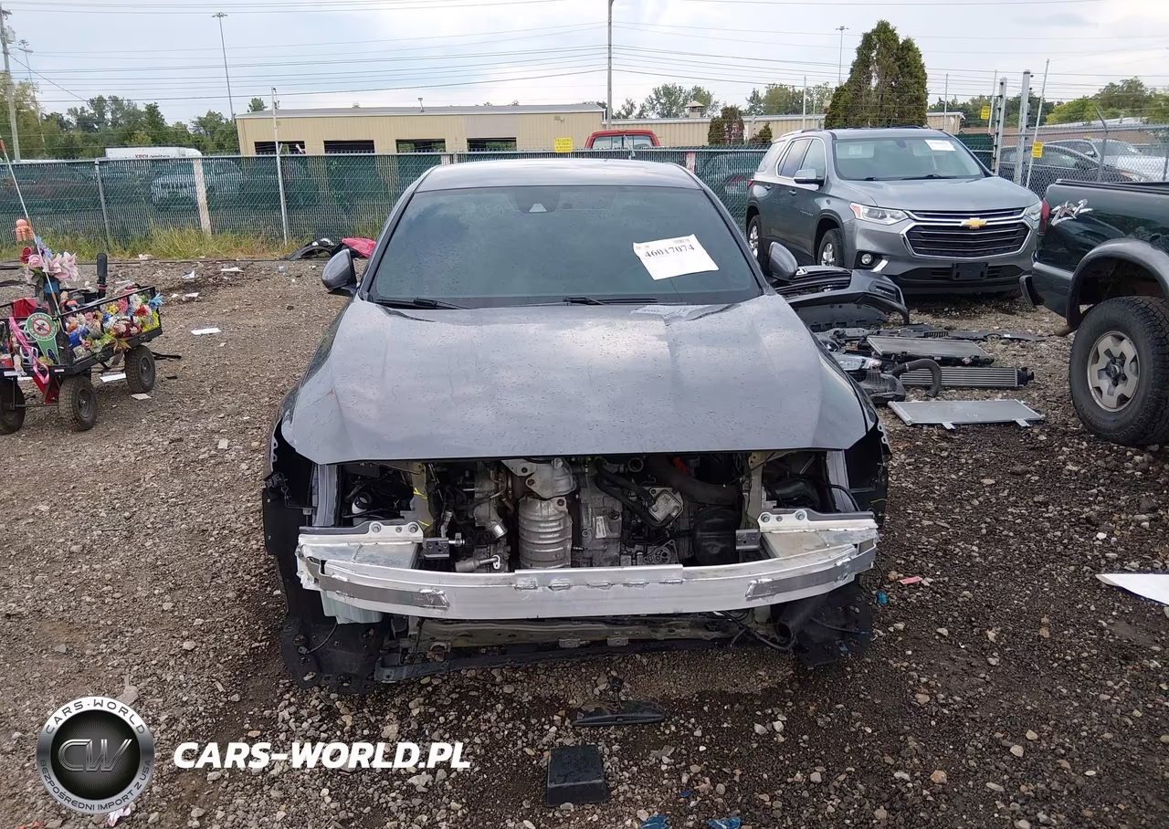 2018 Honda Accord Sport VIN:1HGCV1F38JA168228 - 13