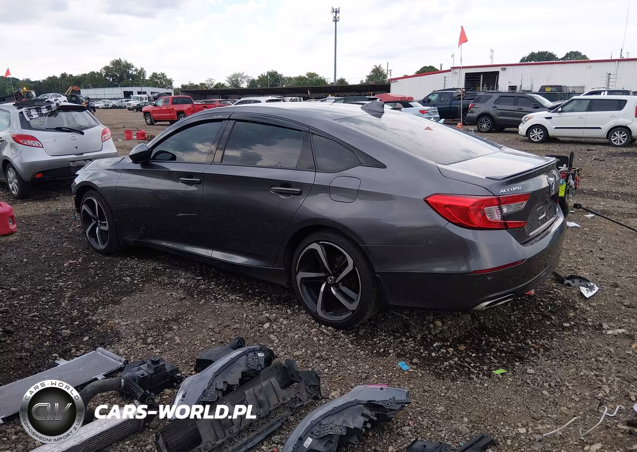 2018 Honda Accord Sport VIN:1HGCV1F38JA168228 - 3