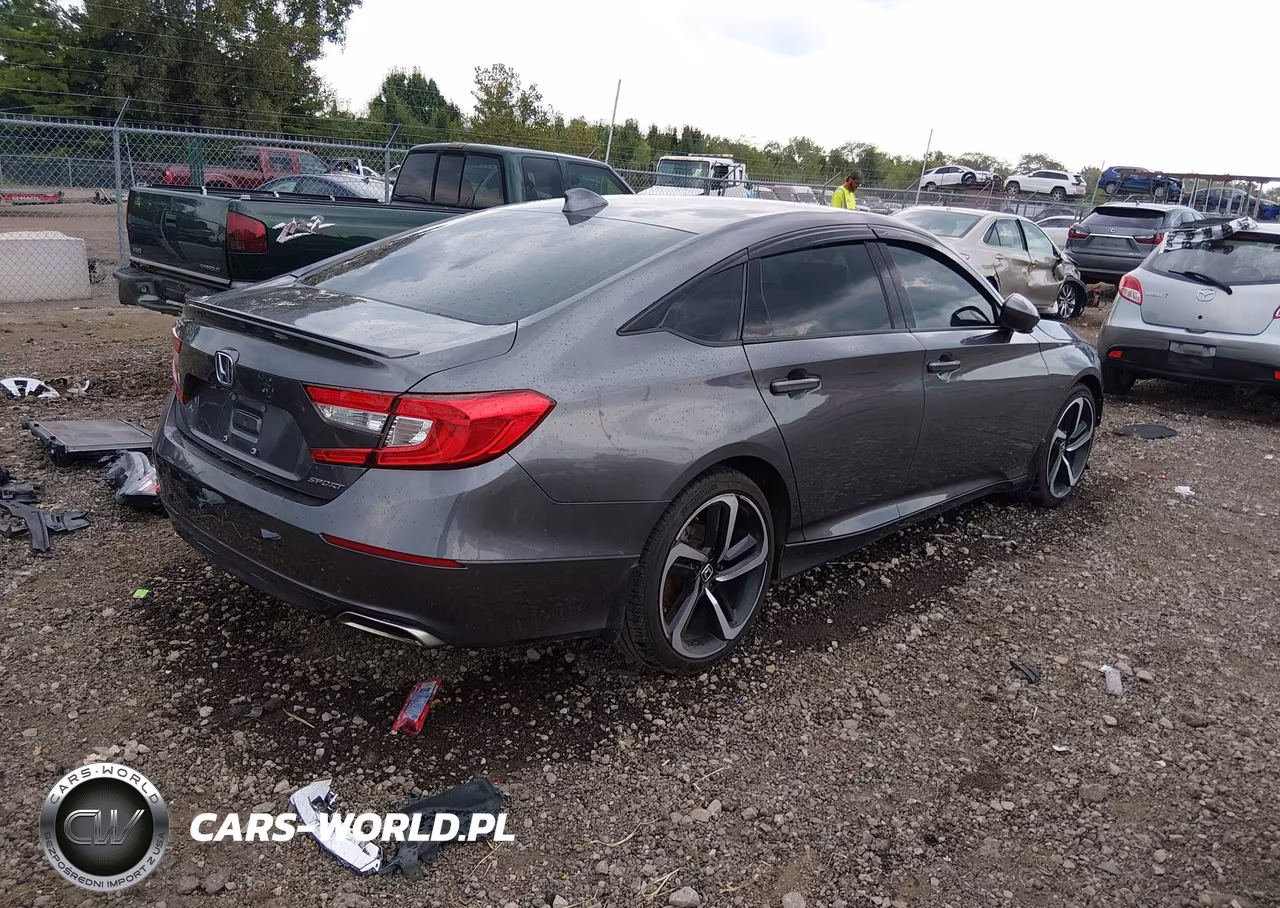 2018 Honda Accord Sport VIN:1HGCV1F38JA168228 - 4