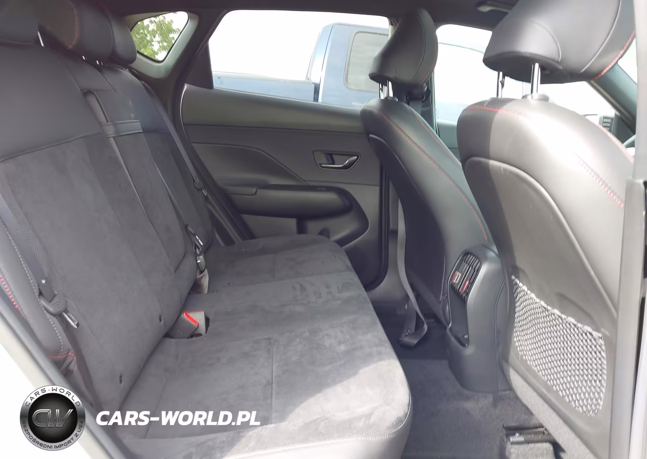 2024 Hyundai Kona N Line VIN:KM8HACA37RU184977 - 8